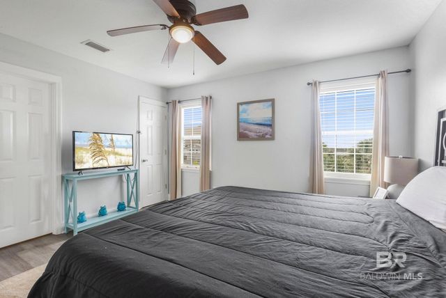 962 W Beach Boulevard, Gulf Shores, AL 36542