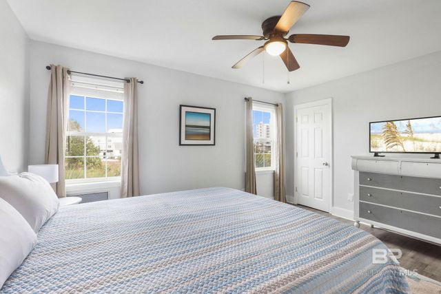 962 W Beach Boulevard, Gulf Shores, AL 36542