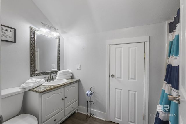 962 W Beach Boulevard, Gulf Shores, AL 36542