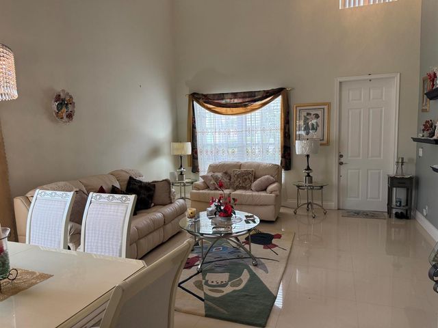 21196 Via Ventura 21196, Boca Raton, FL 33433