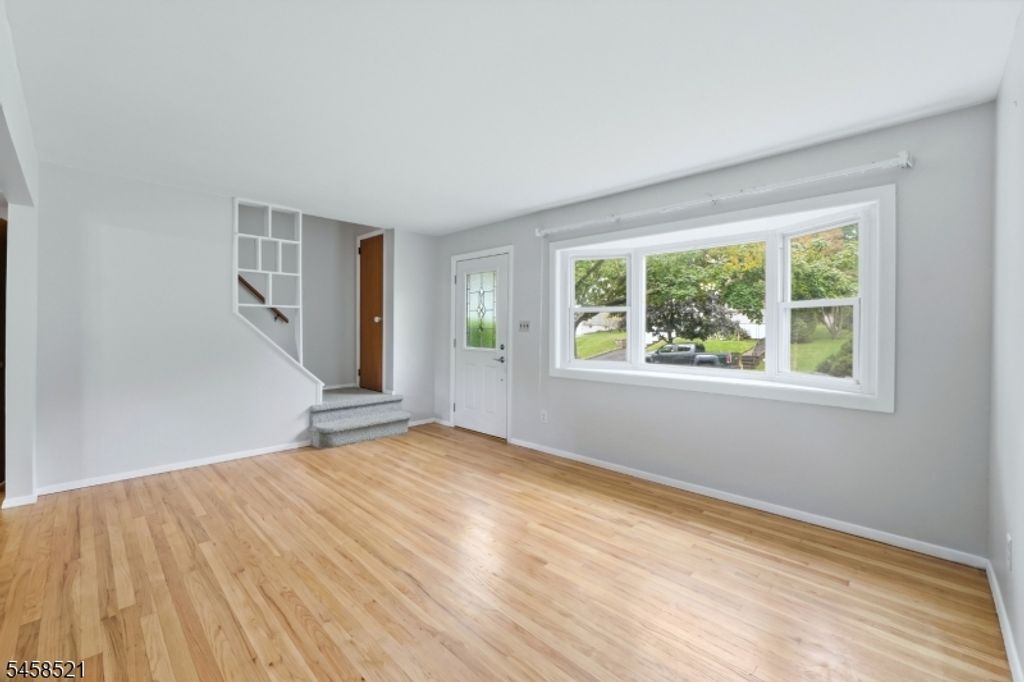 32 Merkel Dr, Bloomfield Twp., NJ 07003 — photo 3