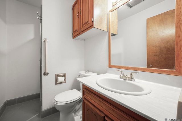 1369 Crescent Dr, Baton Rouge, LA 70806