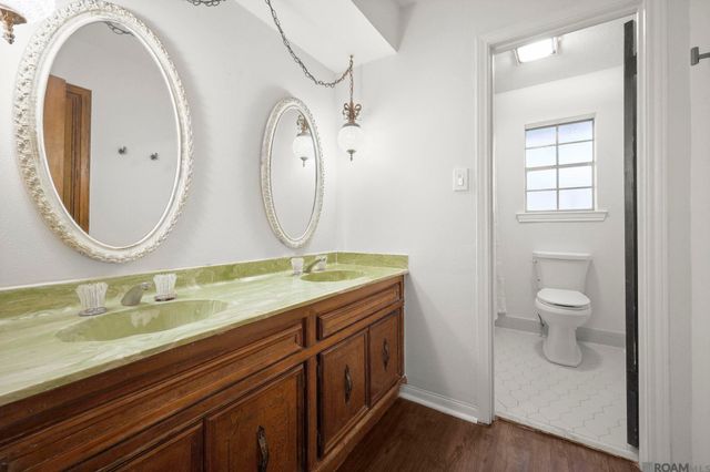 1369 Crescent Dr, Baton Rouge, LA 70806