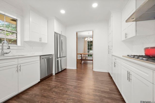 1369 Crescent Dr, Baton Rouge, LA 70806