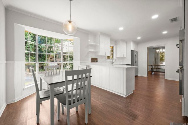 1369 Crescent Dr, Baton Rouge, LA 70806