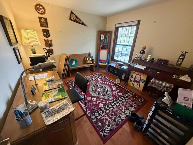 1701 River Forest DRIVE, Mequon, WI 53092