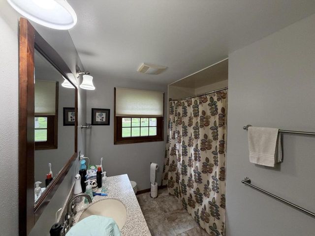 1701 River Forest DRIVE, Mequon, WI 53092