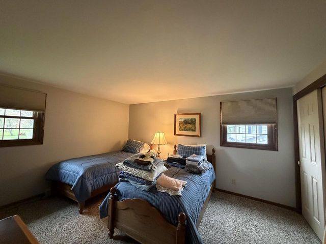 1701 River Forest DRIVE, Mequon, WI 53092