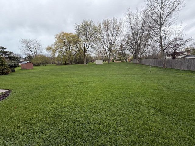 1701 River Forest DRIVE, Mequon, WI 53092