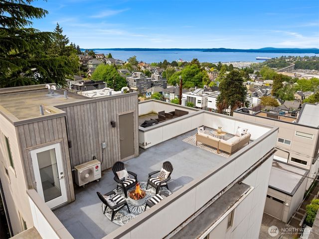 1935 B 7th Avenue W, Seattle, WA 98119
