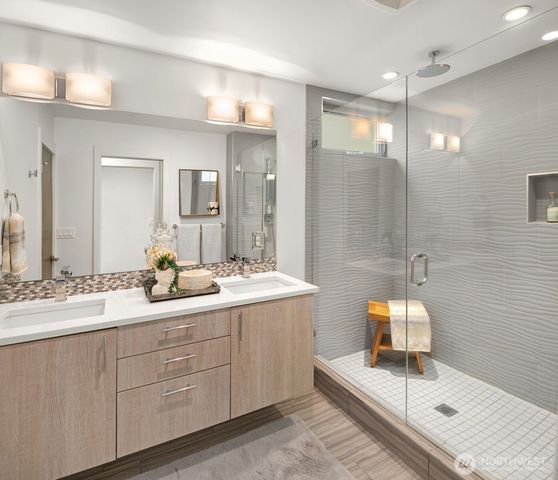 1935 B 7th Avenue W, Seattle, WA 98119