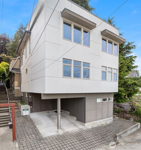 1935 B 7th Avenue W, Seattle, WA 98119