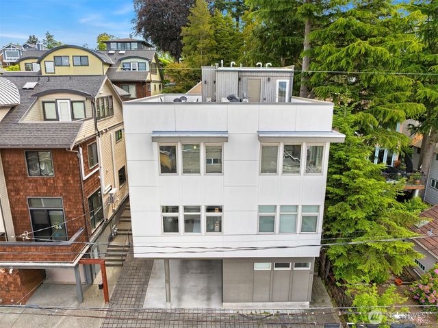 1935 B 7th Avenue W, Seattle, WA 98119