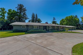 6090 Country Club Pl, Merced, CA 95340