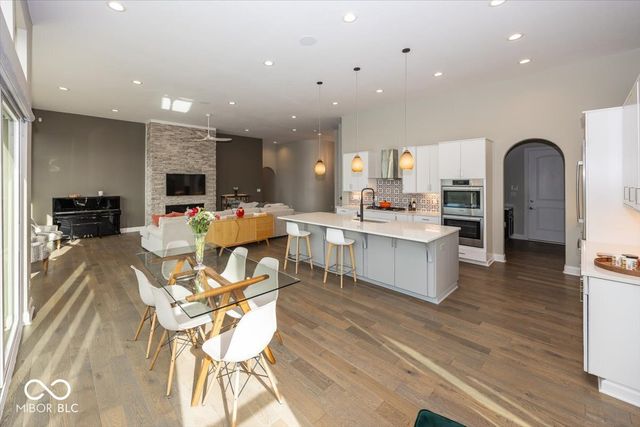 4305 Prairie Falcon Drive, Zionsville, IN 46077