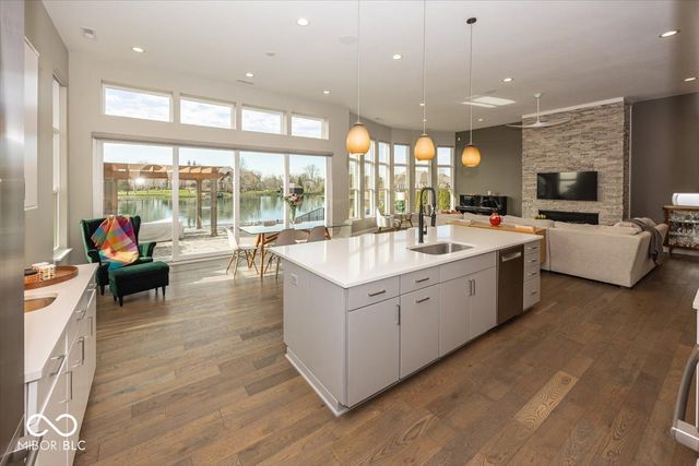 4305 Prairie Falcon Drive, Zionsville, IN 46077