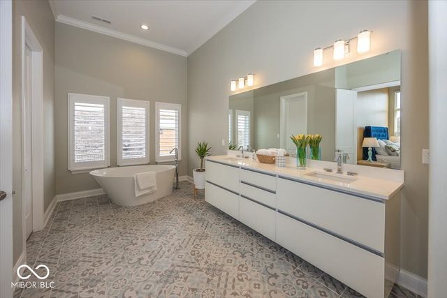 4305 Prairie Falcon Drive, Zionsville, IN 46077