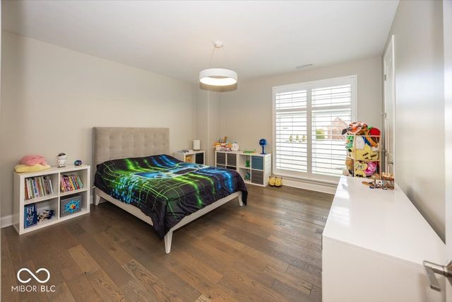 4305 Prairie Falcon Drive, Zionsville, IN 46077