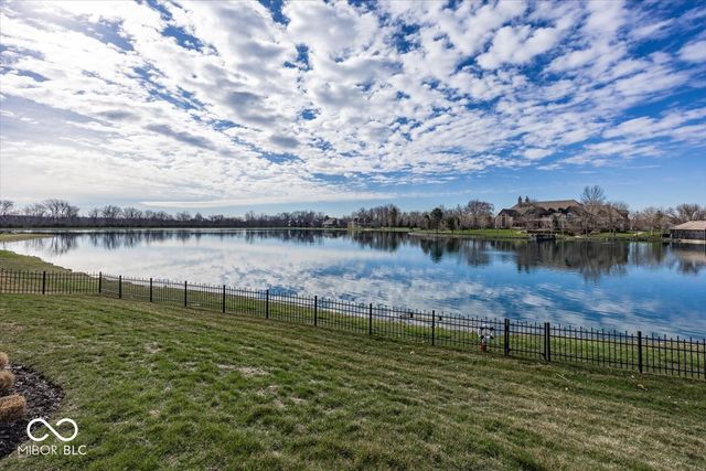 4305 Prairie Falcon Drive, Zionsville, IN 46077