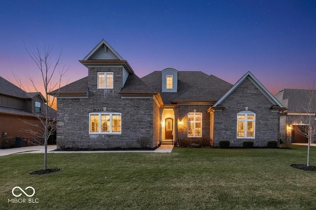 4305 Prairie Falcon Drive, Zionsville, IN 46077
