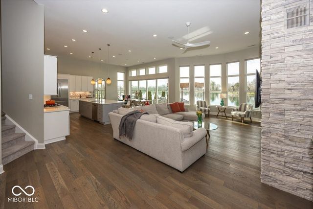 4305 Prairie Falcon Drive, Zionsville, IN 46077