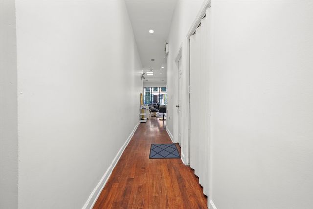 1901 W Chicago Avenue 1, Chicago, IL 60622