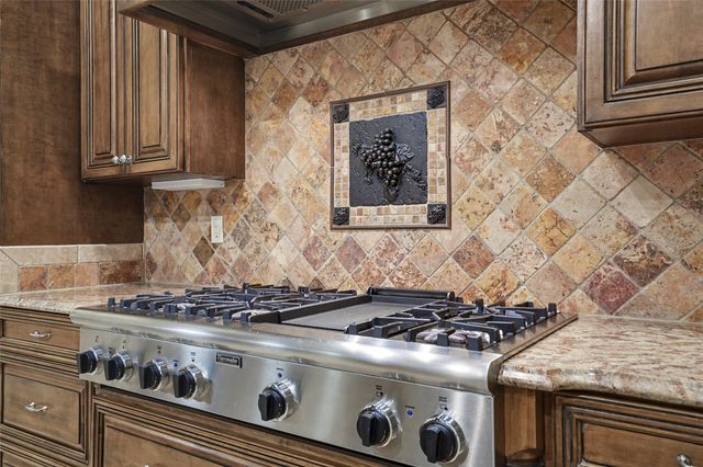 608 E Glendale Street, Broken Arrow, OK 74011