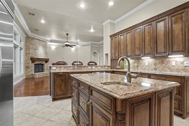 608 E Glendale Street, Broken Arrow, OK 74011