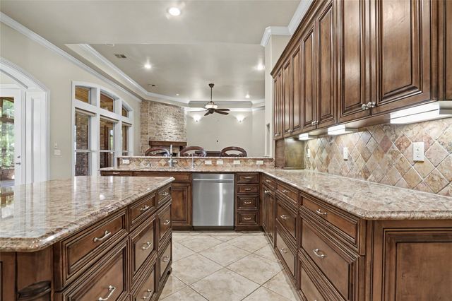 608 E Glendale Street, Broken Arrow, OK 74011