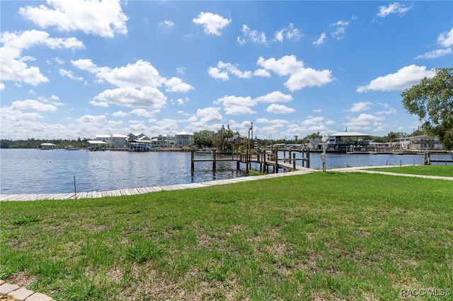 5215 S Swiftwater Way 3, Homosassa, FL 34448