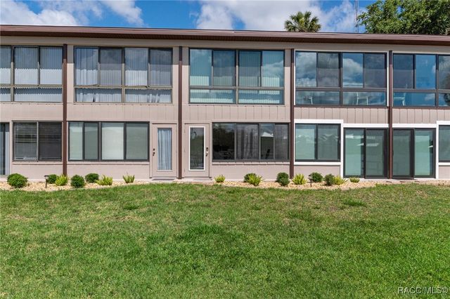 5215 S Swiftwater Way 3, Homosassa, FL 34448