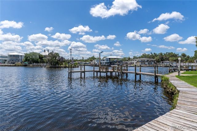 5215 S Swiftwater Way 3, Homosassa, FL 34448