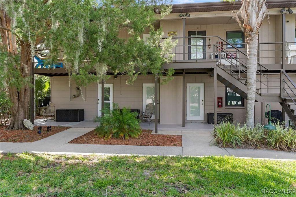 5215 S Swiftwater Way 3, Homosassa, FL 34448