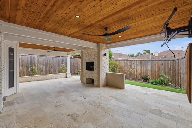 1304 Black Oak Drive, Carrollton, TX 75007