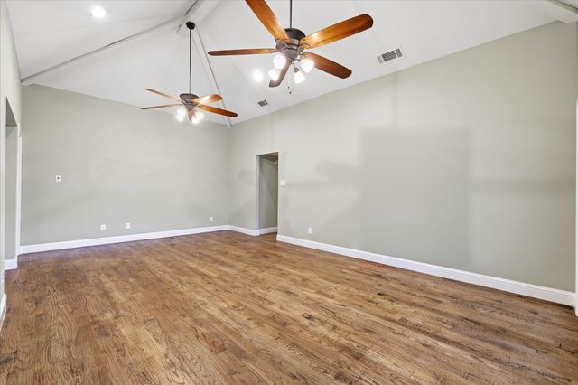 1304 Black Oak Drive, Carrollton, TX 75007