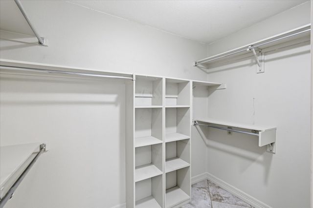 1304 Black Oak Drive, Carrollton, TX 75007