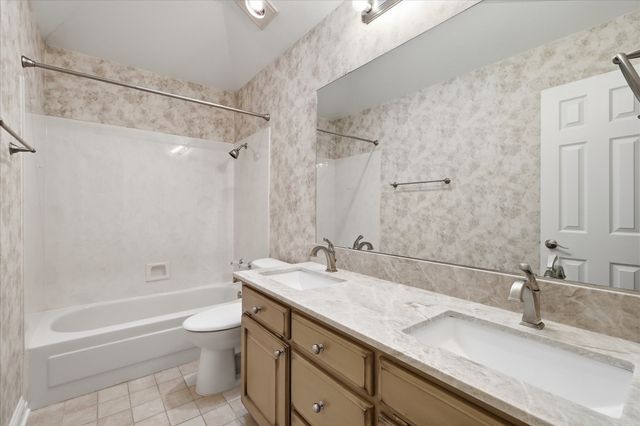 1304 Black Oak Drive, Carrollton, TX 75007