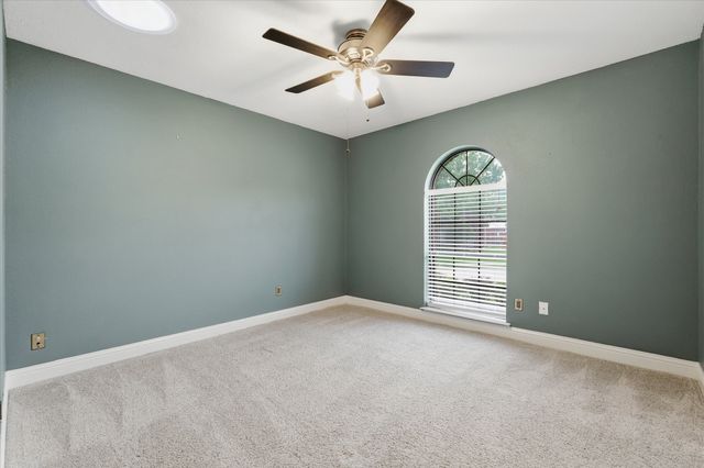 1304 Black Oak Drive, Carrollton, TX 75007