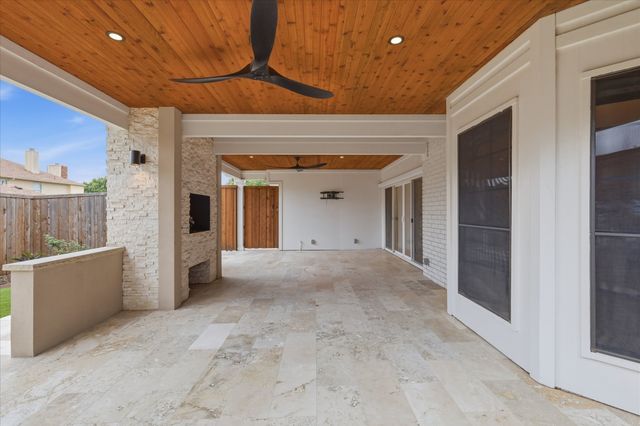 1304 Black Oak Drive, Carrollton, TX 75007