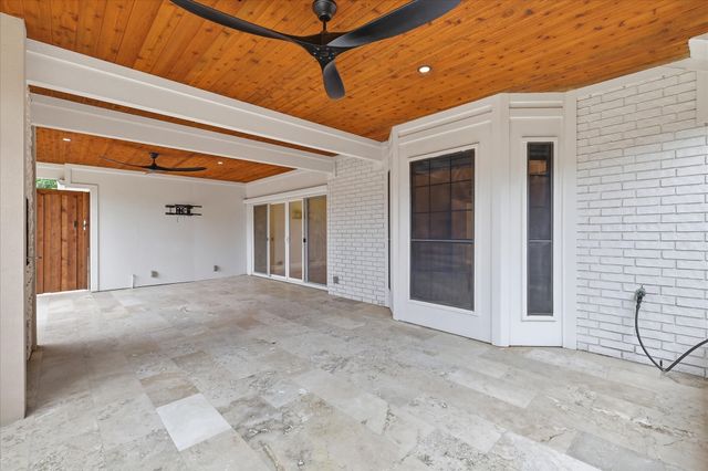 1304 Black Oak Drive, Carrollton, TX 75007