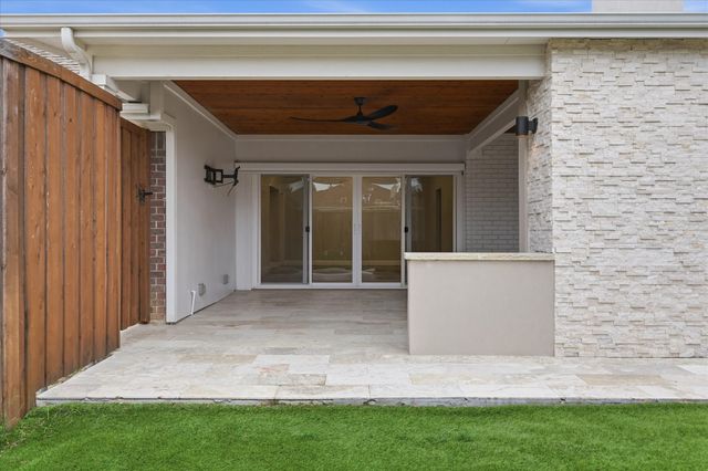 1304 Black Oak Drive, Carrollton, TX 75007