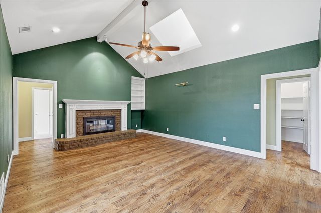 1304 Black Oak Drive, Carrollton, TX 75007