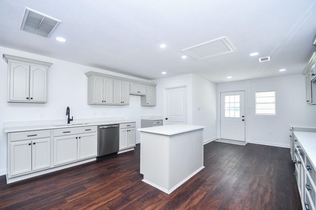 2636 Lone Oak Road, Houston, TX 77093