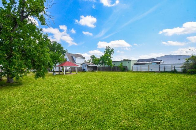 2636 Lone Oak Road, Houston, TX 77093