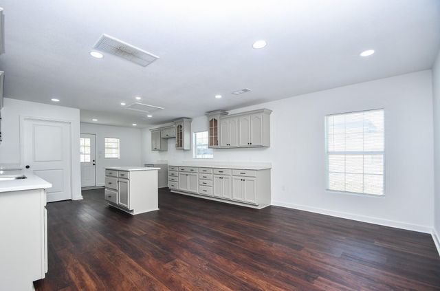 2636 Lone Oak Road, Houston, TX 77093