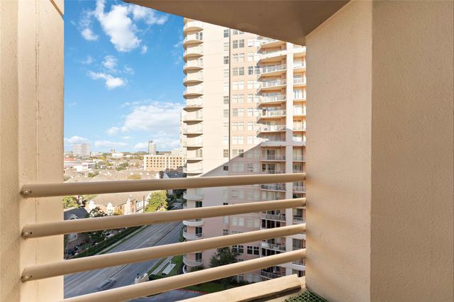 3525 Sage Road 1213, Houston, TX 77056