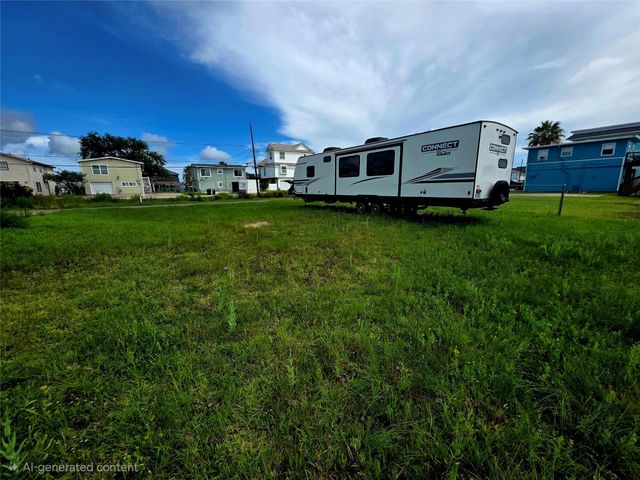 90 Bayou Vista Drive, Hitchcock, TX 77563