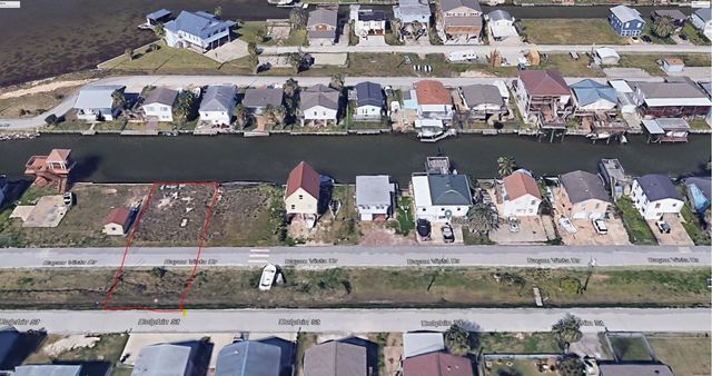 90 Bayou Vista Drive, Hitchcock, TX 77563