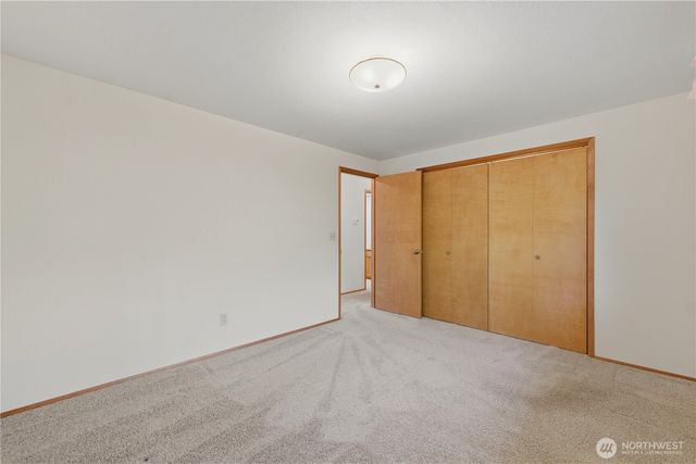 207 E 84th St Street, Tacoma, WA 98445
