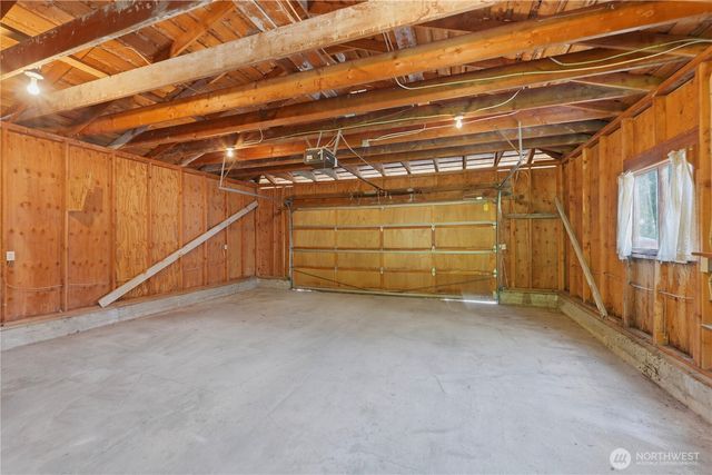207 E 84th St Street, Tacoma, WA 98445